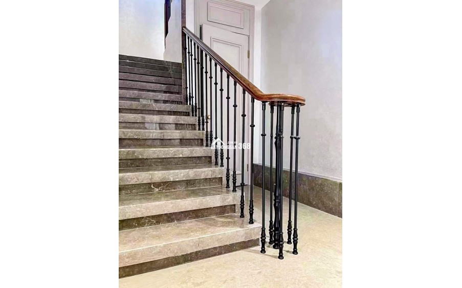Cho thuê Nhà KD, VP, Nhà Hàng, Mai Hắc Đế, thang máy; vỉa hè 113m2* 5T- 45 Tr